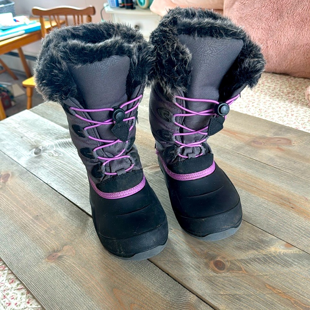 Size 3 Kids Kamik Snowboots